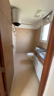 Image of 1549 Sq.ft 2 BHK Apartment / Flat for sale in Puri Emerald Bay, Sector 104, Gurgaon for Rs. 21000000