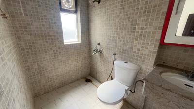 Image of 925 Sq.ft 2 BHK Apartment / Flat for sale in Paras Tierea, Sector 137, Noida for Rs. 8000000
