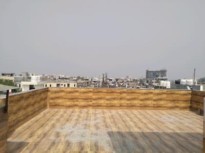 Terrace Image of 900 Sq.ft 3 BHK Builder Floor for sale in New Ashok Nagar New Delhi for Rs. 6000000