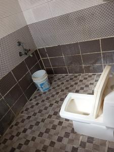 Bathroom Image of 1500 Sq.ft 3 BHK Independent House for rent in Peelamedu Coimbatore for Rs. 30000