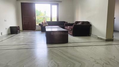 Living Room Image of 2150 Sq.ft 2 BHK Builder Floor for rent in Sector 105 Noida for Rs. 40000