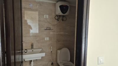 Image of 1400 Sq.ft 3 BHK Apartment / Flat for rent in Sethi Max Royal, Sector 76, Noida for Rs. 33000