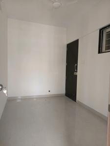 Bedroom Image of 2150 Sq.ft 3.5 BHK Apartment / Flat for sale in Magarpatta Laburnum Park, Magarpatta City Pune for Rs. 35000000