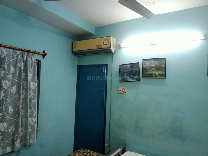 1 BHK 500 Sqft Independent Floor for sale at Picnic Garden, Kolkata