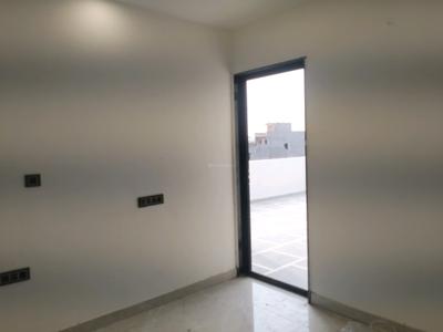 Bedroom Image of 2000 Sq.ft 5 BHK Builder Floor for sale in Mukherjee Nagar New Delhi for Rs. 34000000