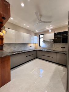 Kitchen Image of 2700 Sq.ft 4 BHK Builder Floor for sale in Sector 67 Gurgaon for Rs. 26000000