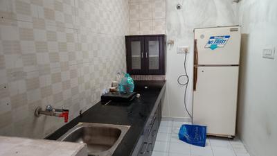 Kitchen Image of 700 Sq.ft 2 BHK Apartment / Flat for rent in Sadar Rajkot for Rs. 18000