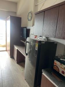 Kitchen Image of 435 Sq.ft 1 RK Apartment / Flat for rent in Paramount Golfforeste Oak & Pine, Surajpur Greater Noida for Rs. 15000