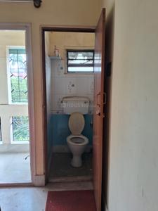 Bathroom Image of 1155 Sq.ft 3 BHK Apartment / Flat for rent in Kazipara Kolkata for Rs. 27000