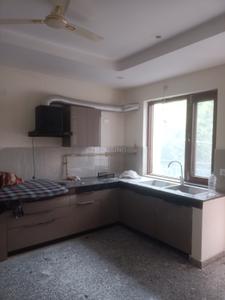 Kitchen Image of 2200 Sq.ft 3 BHK Builder Floor for rent in Vasant Kunj New Delhi for Rs. 75000