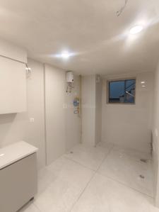 Bathroom Image of 1500 Sq.ft 3.5 BHK Independent House for rent in Saket RWA, Saket New Delhi for Rs. 225000
