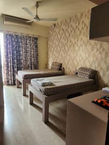 Bedroom Image of 4000 Sq.ft 4 BHK Apartment / Flat for rent in Lake Gardens Kolkata for Rs. 200000