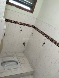 Bathroom Image of 1100 Sq.ft 2 BHK Apartment / Flat for rent in Habsiguda Hyderabad for Rs. 18000
