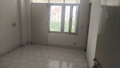 Bedroom Image of 1600 Sq.ft 3 BHK Apartment / Flat for rent in CGHS Sabka Ghar Apartments, Sector 6 Dwarka New Delhi for Rs. 40000