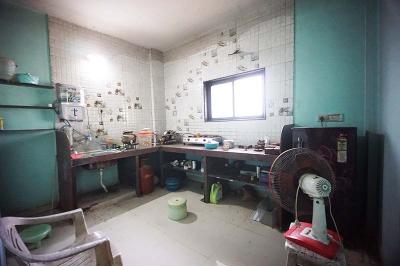 Kitchen Image of 2700 Sq.ft 7 BHK Independent House for sale in Wagholi Pune for Rs. 16000000