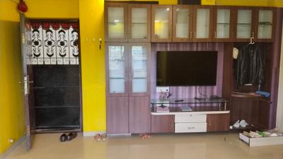 Living Room Image of 900 Sq.ft 2 BHK Apartment / Flat for rent in Dhanlaxmi Sunflower, Kondhwa Pune for Rs. 20000