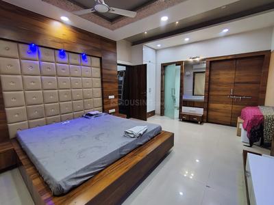 Bedroom Image of 4500 Sq.ft 4 BHK Villa for rent in Thaltej Ahmedabad for Rs. 150000