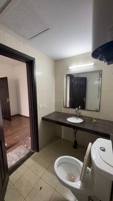 Image of 2021 Sq.ft 3.5 BHK Apartment / Flat for rent in The 3C Lotus Boulevard, Sector 100, Noida for Rs. 53000