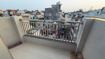 Balcony Image of 550 Sq.ft 1 BHK Builder Floor for rent in DDA Akshardham Apartments, Sector 19 Dwarka New Delhi for Rs. 25000