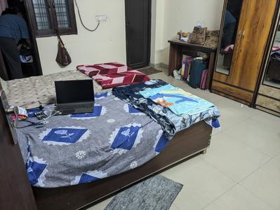 Bedroom Image of Apna Niwas girls pg  in Sector 62, Noida