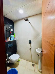 Bathroom Image of 1550 Sq.ft 3 BHK Apartment / Flat for sale in Sector 122 Noida for Rs. 5015000