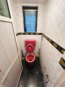 Bathroom Image of 480 Sq.ft 1 BHK Apartment / Flat for rent in Panchamrut Society, Thane West Thane for Rs. 17000