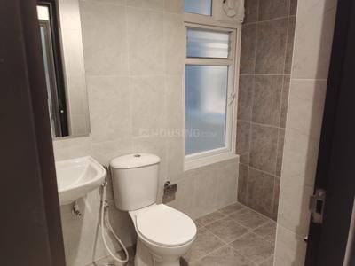 Bathroom Image of 818 Sq.ft 2 BHK Apartment / Flat for sale in Shriram 122 West, Mangadu Chennai for Rs. 6300000