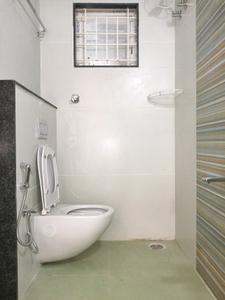 Common Bathroom Image of 1200 Sq.ft 2 BHK Independent House for rent in Agrahara Layout Bengaluru for Rs. 30000