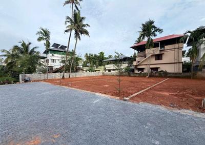 Image of 435 Sq.ft Residential Plot / Land for sale in Vyttila, Kochi for Rs. 1350000