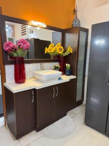 Bathroom Image of 5000 Sq.ft 8 BHK Independent House for sale in Mahadevapura Bengaluru for Rs. 59000000