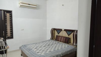 Bedroom Image of 1600 Sq.ft 2 BHK Builder Floor for rent in Veer Colony Bathinda for Rs. 15000