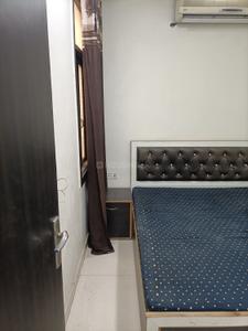 Bedroom Image of 800 Sq.ft 2 BHK Builder Floor for rent in Preet Vihar New Delhi for Rs. 25000