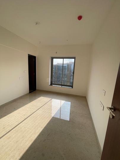 VJ Yashwin Nuovo Centro Main Image 1