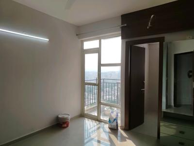 Bedroom Image of 650 Sq.ft 3 BHK Apartment / Flat for rent in Pyramid Infinity, Sector 70 Gurgaon for Rs. 25000