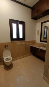 Bathroom Image of 7200 Sq.ft 4 BHK Builder Floor for rent in Panchsheel Park New Delhi for Rs. 400000