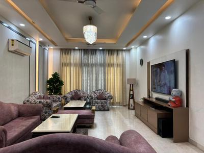 Hall Image of 4874 Sq.ft 4 BHK Apartment / Flat for rent in Parx Laureate, Sector 108 Noida for Rs. 150000