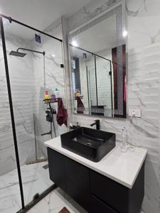 Bathroom Image of 2408 Sq.ft 3 BHK Apartment / Flat for sale in Sector 65 Gurgaon for Rs. 42500000