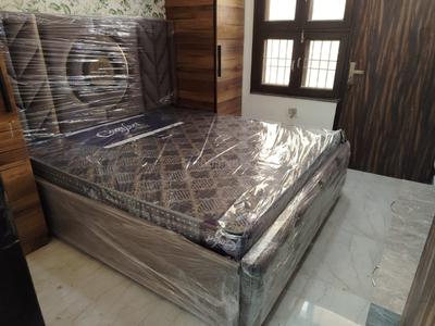 Bedroom Image of 950 Sq.ft 3 BHK Builder Floor for rent in Dream Luxury Homes, Mahavir Enclave New Delhi for Rs. 35000