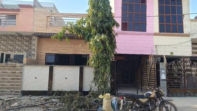 Image of 500 Sq.ft 2 BHK Duplex for rent in Vishwakarmapuram Colony, Agra for Rs. 15000
