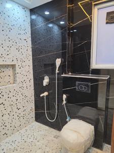 Bathroom Image of 1800 Sq.ft 3 BHK Builder Floor for sale in Sector 43 Gurgaon for Rs. 29000000