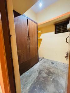 Bathroom Image of 800 Sq.ft 2 BHK Independent House for rent in Mathikere Bengaluru for Rs. 20000