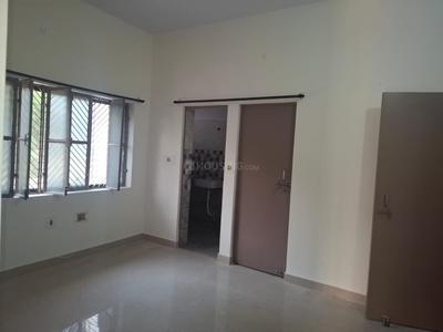 Bedroom Image of 1500 Sq.ft 2 BHK Builder Floor for rent in Indira Nagar Lucknow for Rs. 14000