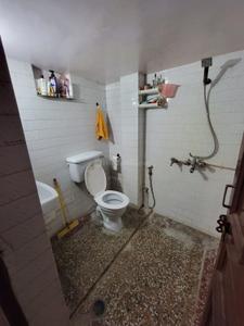 Bathroom Image of 900 Sq.ft 12 BHK Independent House for sale in Laxmi Nagar New Delhi for Rs. 28000000