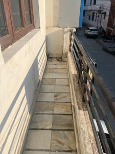 Balcony Image of 900 Sq.ft 2 BHK Villa for rent in Model Town Yamuna Nagar for Rs. 8500