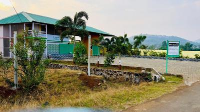 Natural valley Plot View 3