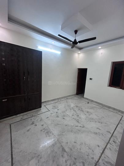 Sector 11, Vasundhara Hall 1