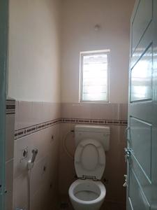 Common Bathroom Image of 1200 Sq.ft 2 BHK Builder Floor for rent in Malleswaram Bengaluru for Rs. 24500