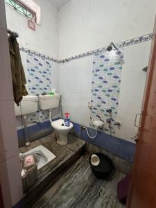 Bathroom Image of 800 Sq.ft 2 BHK Builder Floor for rent in Urali Cuttack for Rs. 8000