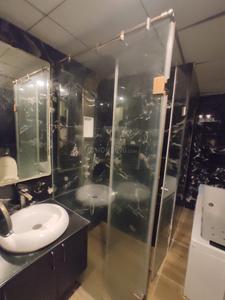 Raja Garden Bathroom 1