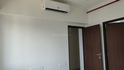 Bedroom Image of 430 Sq.ft 1 BHK Apartment / Flat for sale in Omkar Signet, Malad East Mumbai for Rs. 10500000